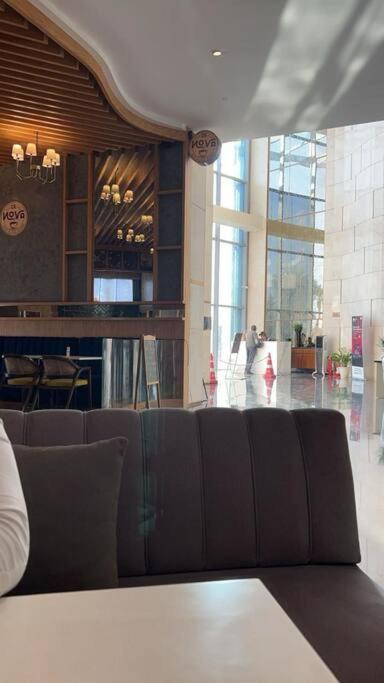 Countryside Luxury Suites - Supernova Noida New Delhi Ngoại thất bức ảnh