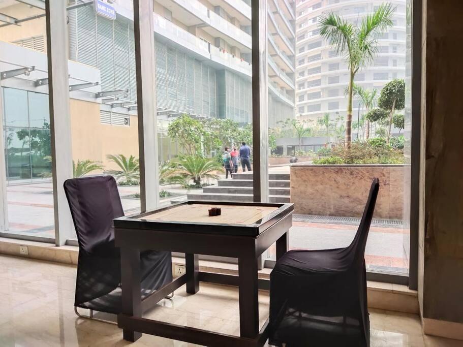 Countryside Luxury Suites - Supernova Noida New Delhi Ngoại thất bức ảnh