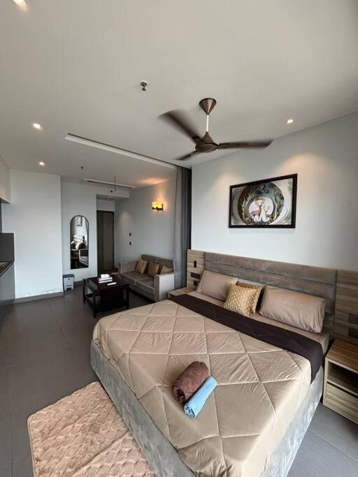 Countryside Luxury Suites - Supernova Noida New Delhi Ngoại thất bức ảnh